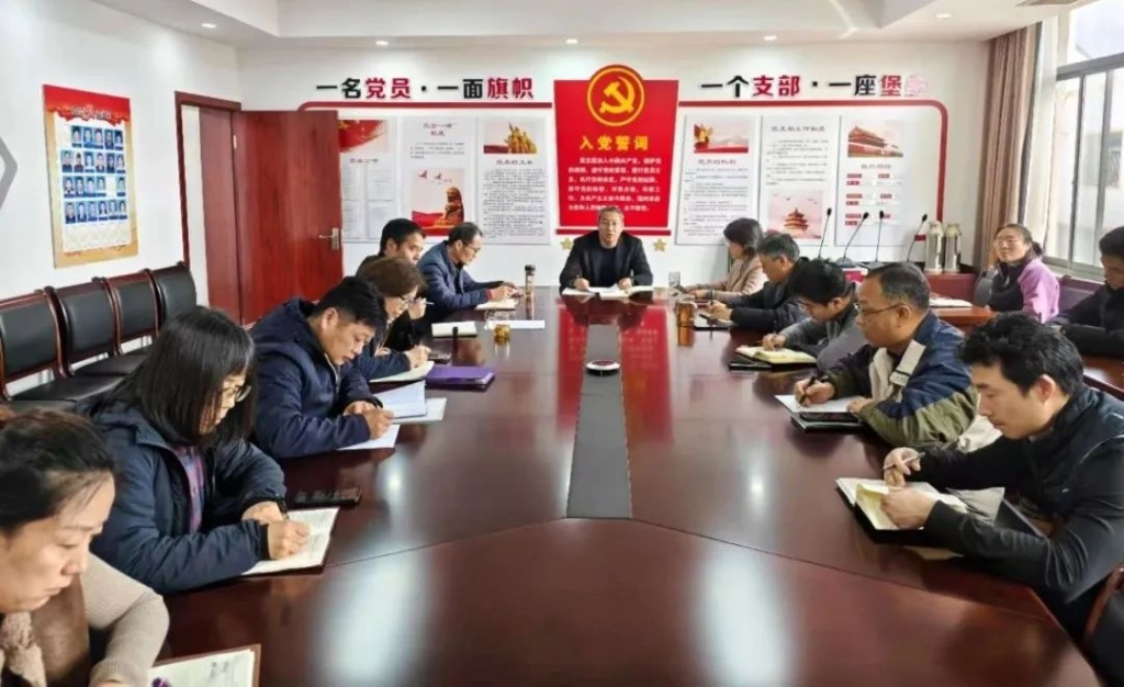 市退役軍人事務(wù)局黨組召開理論學(xué)習(xí)中心組（擴(kuò)大）會(huì)議